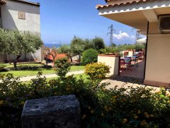 Colazione in terrazza-giardino