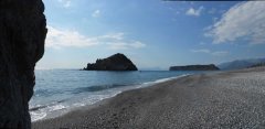 Spiaggia dei Gabbiani e scoglio dello Scorzone